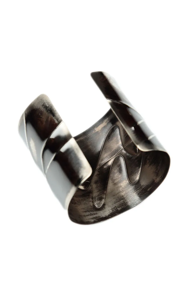 Curves Metal Cuff Bracelet