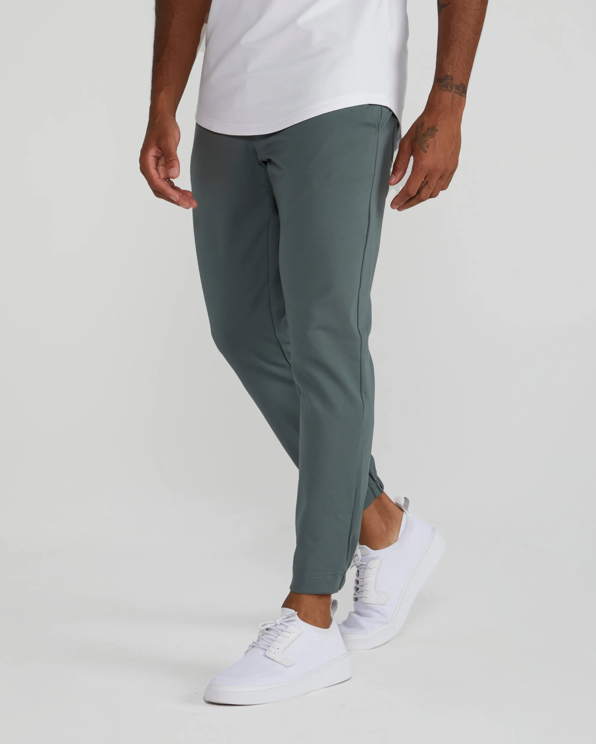 Everyday Jogger Pant <!-- Size 40 -->