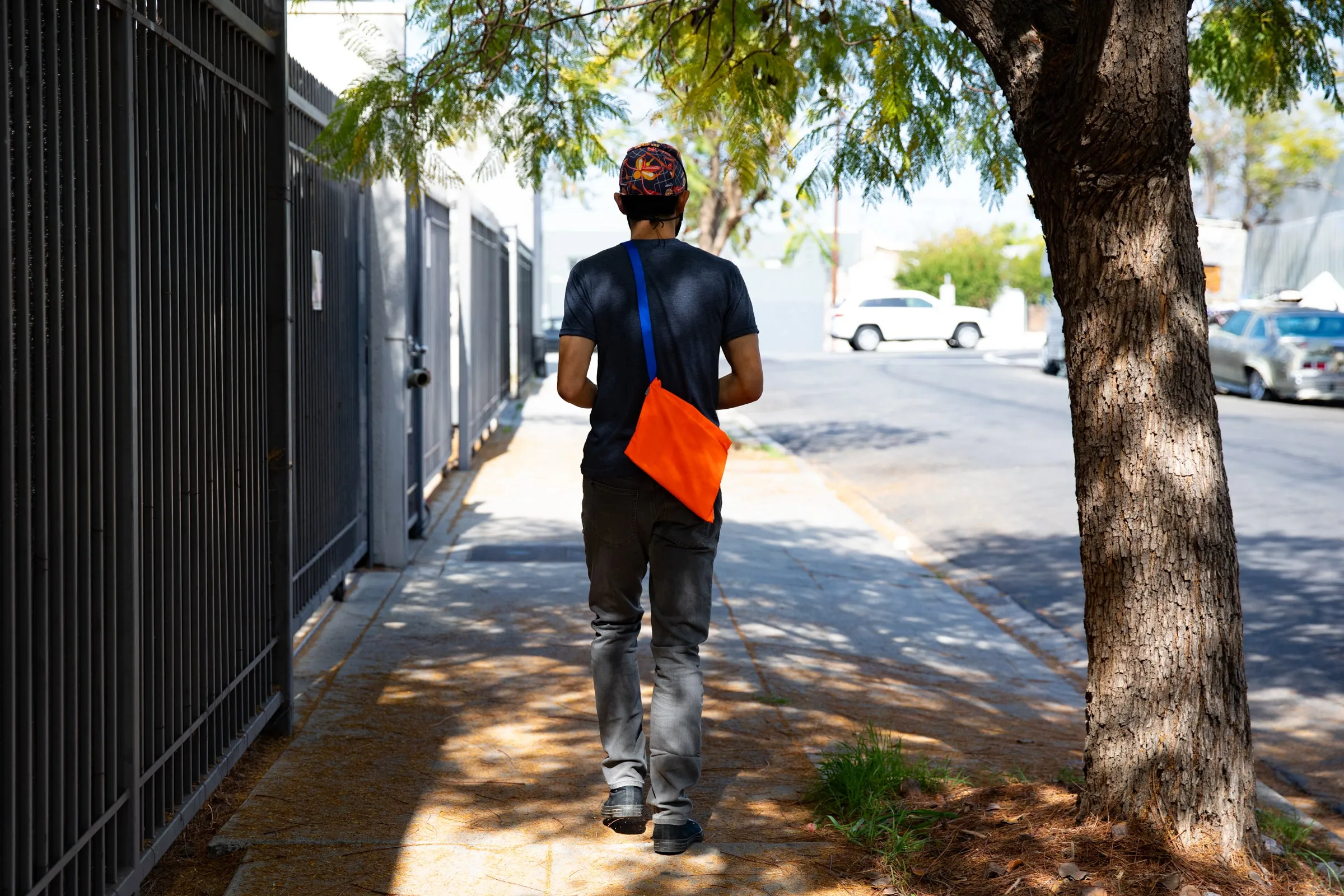 fluorescent orange MUSETTE